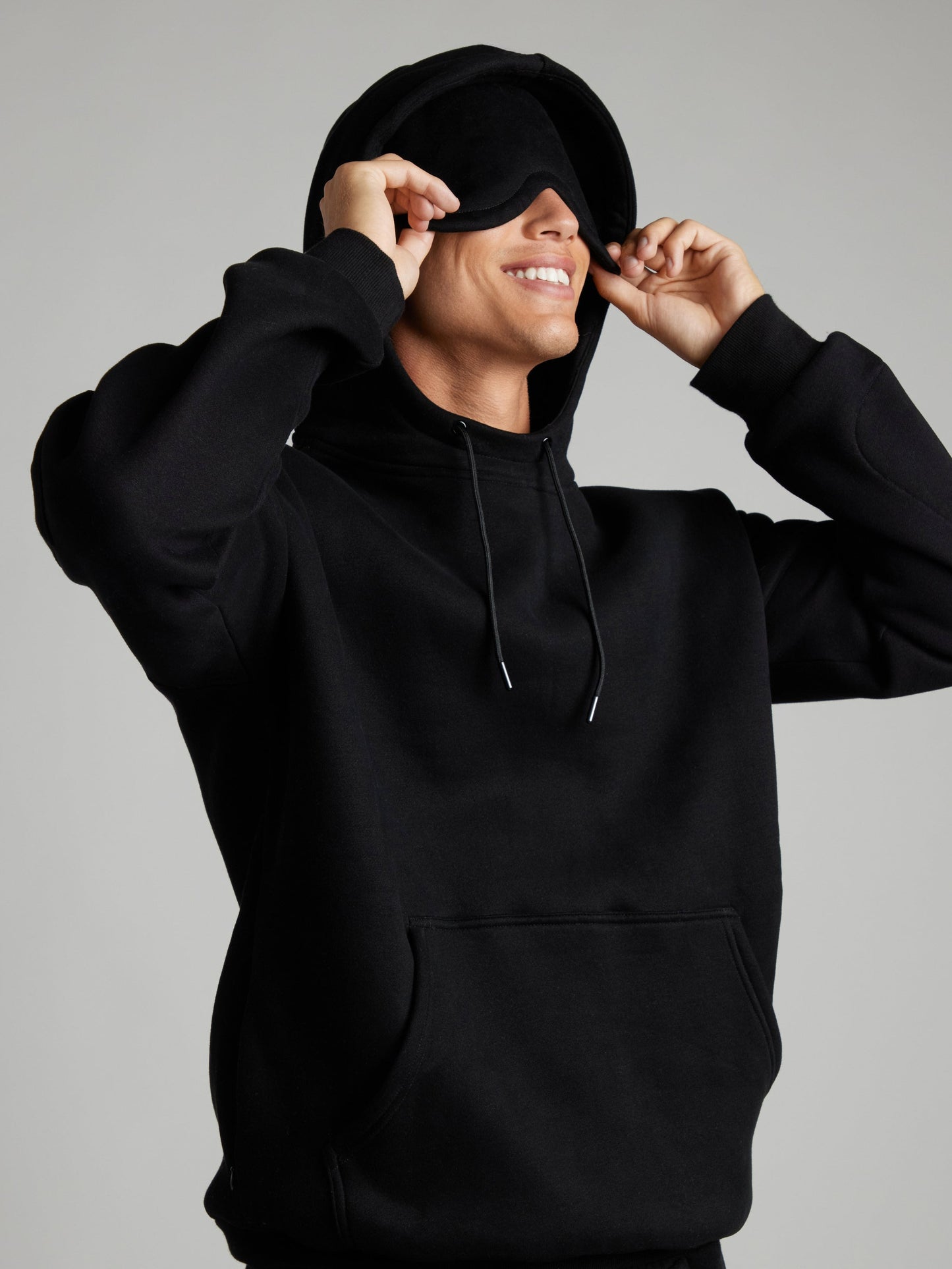 Le hoodie cocon anti-stress pour dormir partout 🤍
