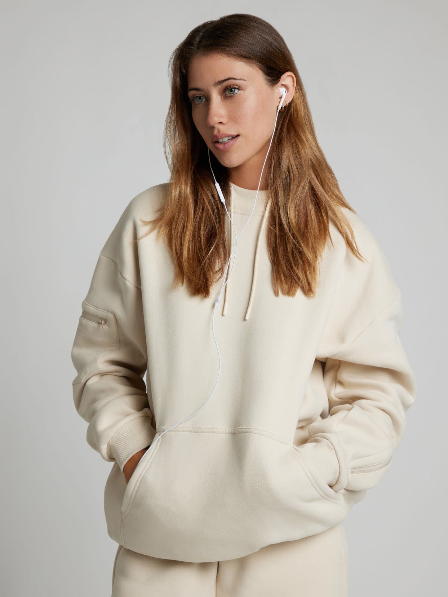 Le hoodie cocon anti-stress pour dormir partout 🤍