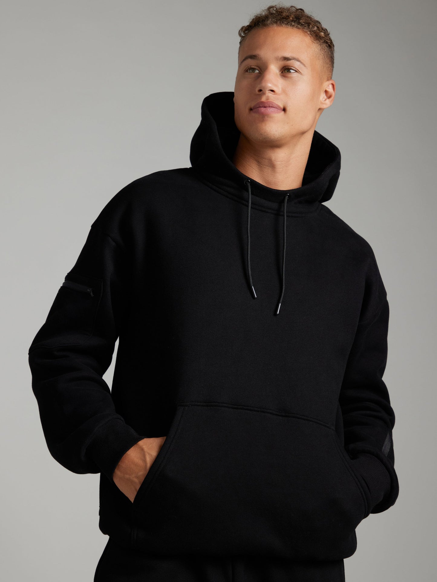 Le hoodie cocon anti-stress pour dormir partout 🤍