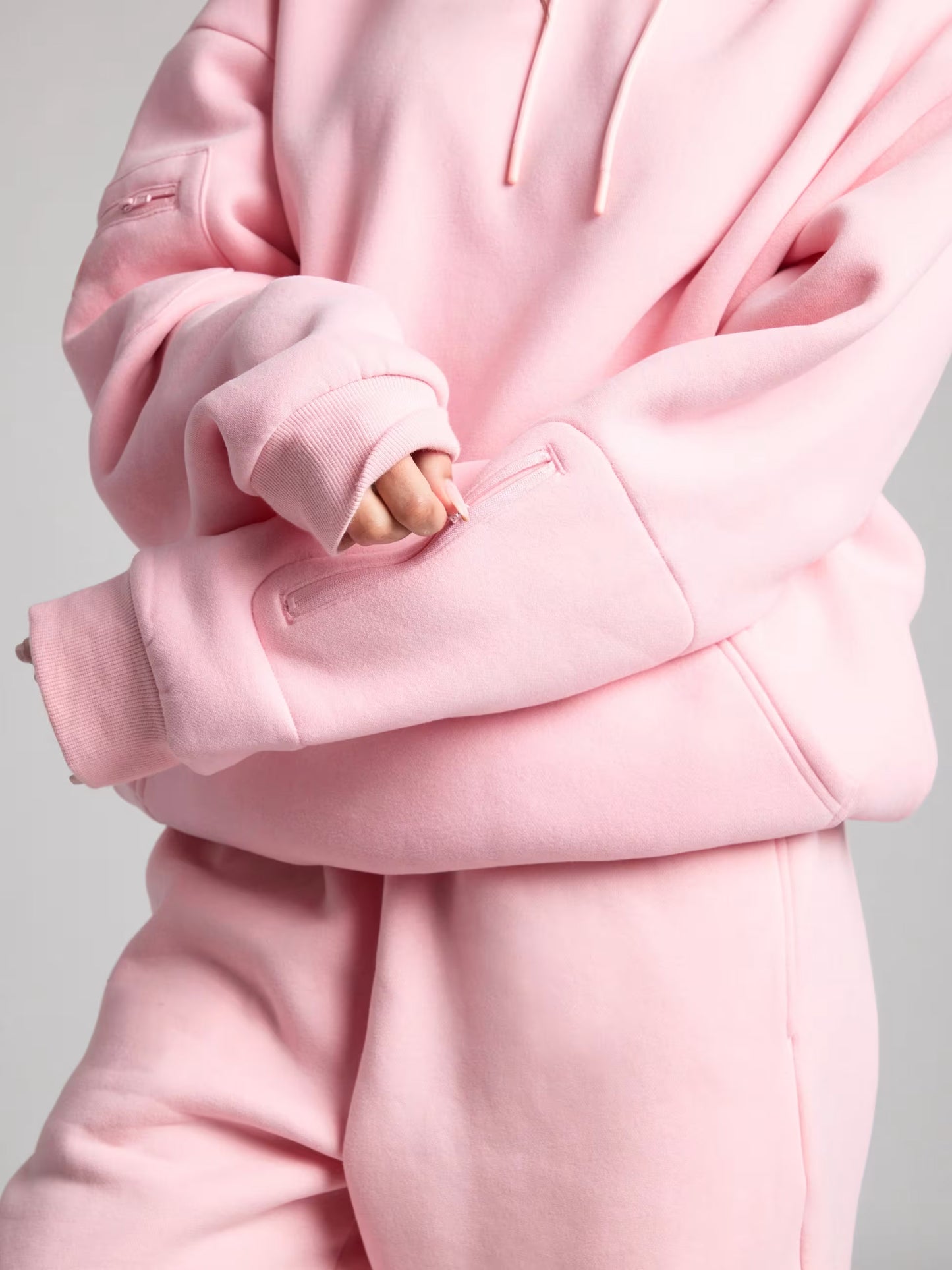 Le hoodie cocon anti-stress pour dormir partout 🤍